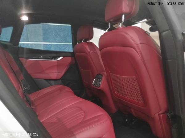 进口车款玛莎拉蒂莱万特3.0T报价解读