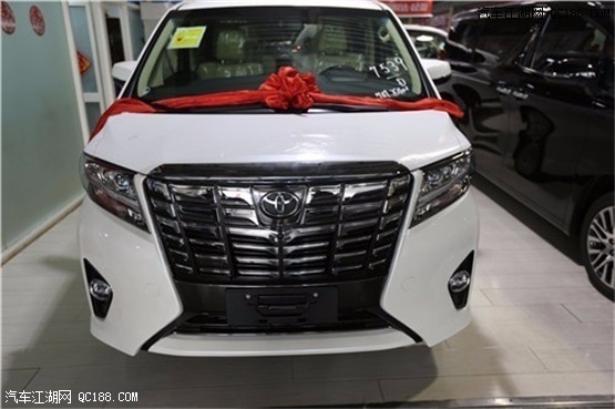 2018款丰田埃尔法商务车豪华MPV实测
