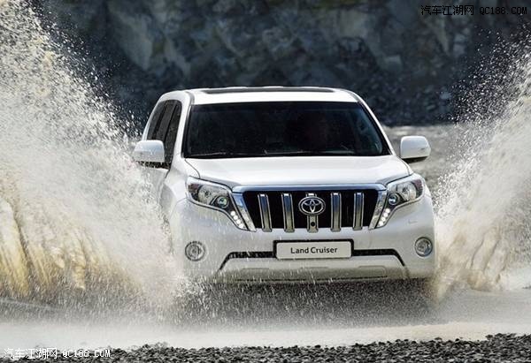 平行进口17款普拉多3000柴油版到店实拍