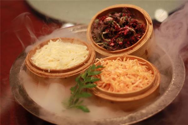 新蒸器里的古早味 古法蒸出人间至味