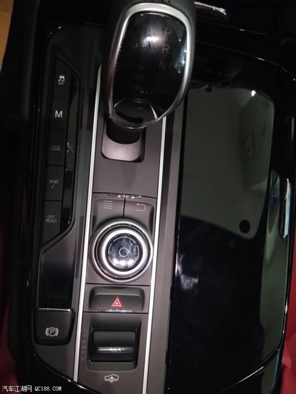 进口车款玛莎拉蒂莱万特3.0T报价解读