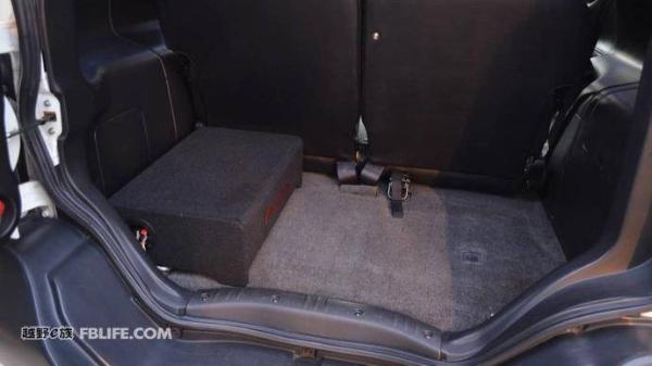 造型夸张的稀有物种 五十铃Vehicross Ironman特别版