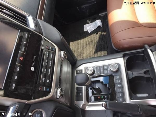 17款酷路泽5700亲民报价配置参数解析评测