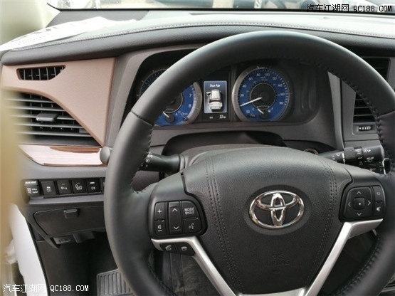 丰田塞纳2017款报价配置参数油耗解析