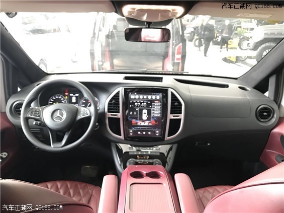 2017款奔驰威霆四驱顶配两驱性价比解读