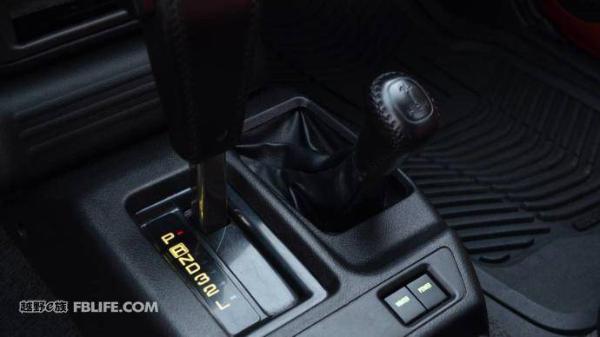 造型夸张的稀有物种 五十铃Vehicross Ironman特别版