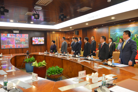 海航集团召开党员大会 高举伟大旗帜 服务美好生活