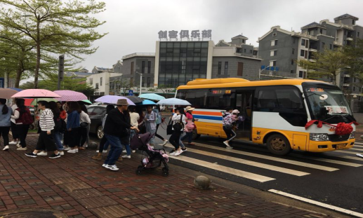 演丰大学城公交专线开通 为学生培训赋能助力