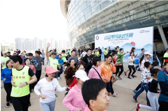 珠海网球公开赛梅开二度