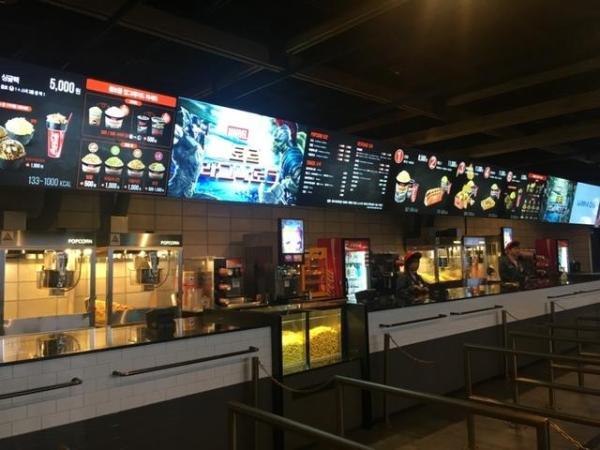 影院大变革 三星商显解决方案全方位升级现代影院