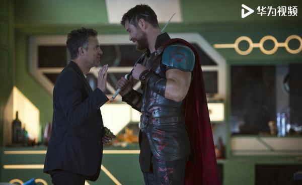 你想看锤哥的新发型吗？《雷神3》登陆华为视频限量周边等你来拿！