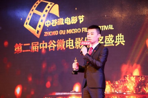 《红海行动》票房燃爆 中谷助阵首涉电影圈引关注