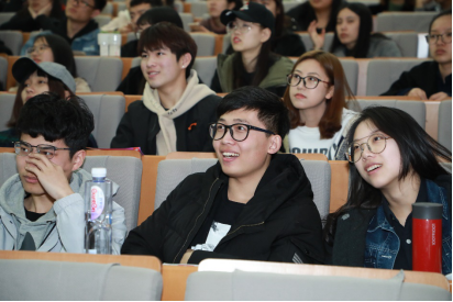 学院奖人大“创意大讲堂” 京东携创意实力“返校”