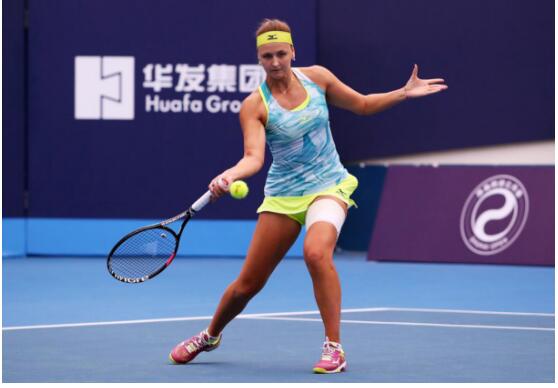珠海网球公开赛梅开二度