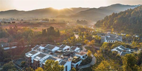 战略合作云南城投集团 多彩投开启美好生活新探索