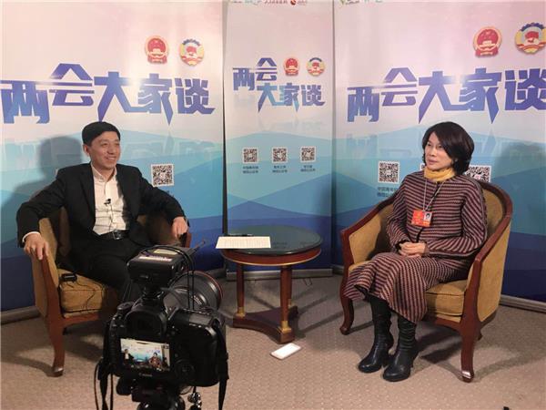 顾均辉对话董明珠：中国企业要用品牌走向世界