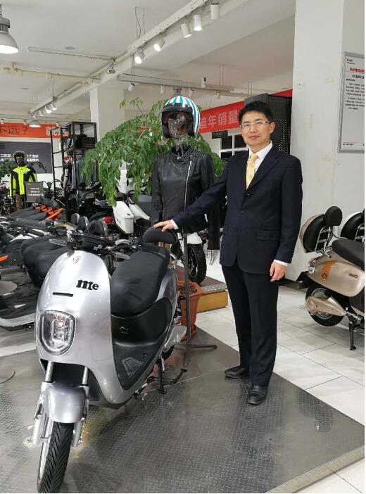 他曾是摩托车代理 如今坐拥83家雅迪门店雄霸西安高端车市场