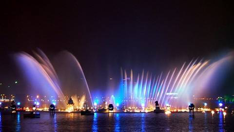 2018苏州环金鸡湖国际半程马拉松圆满举办