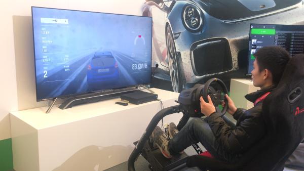 是时候表演真正的技术了 从富士康赋能夏普AWE2018展看未来