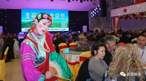 [游古城，看剪纸，赏民俗，品年味]400名加拿大友人来蔚县过大年