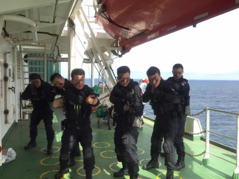 《红海行动》票房燃爆 中谷助阵首涉电影圈引关注