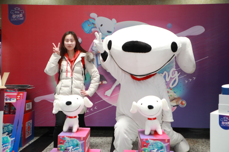 学院奖人大“创意大讲堂” 京东携创意实力“返校”