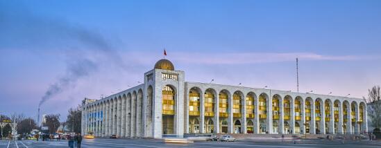 吉尔吉斯斯坦蜂蜜文化的全球传播者-吉达尔集团