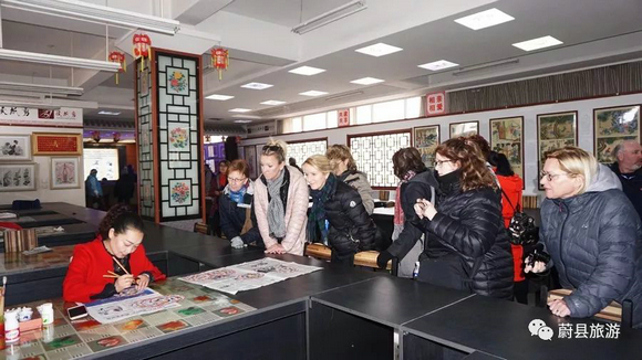 [游古城，看剪纸，赏民俗，品年味]400名加拿大友人来蔚县过大年
