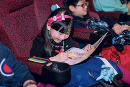 从《马戏之王》到《妈妈咪鸭》,三星LED电影屏让人们重新认识影院