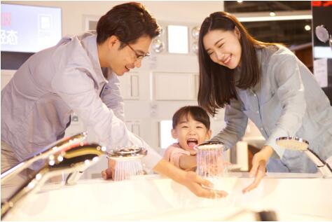 家居行业吹响新零售号角 百安居智慧门店出师大捷