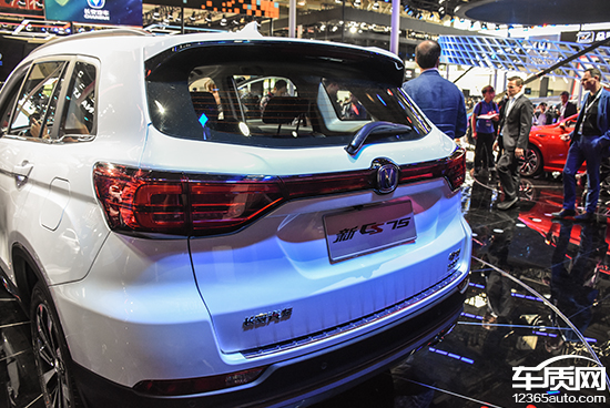 长安新CS75正式上市 售价9.98―15.98万元