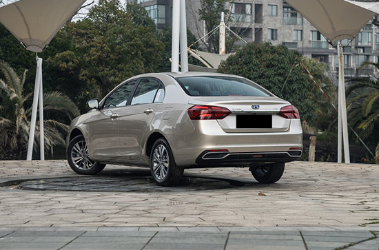 推荐手动/CVT豪华型 吉利全新帝豪购车指南