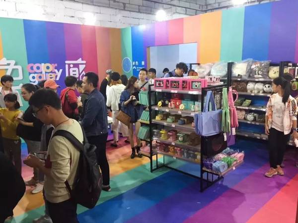 48小时抖音点赞超过75万次 看爆款IP“色廊展”的打造逻辑