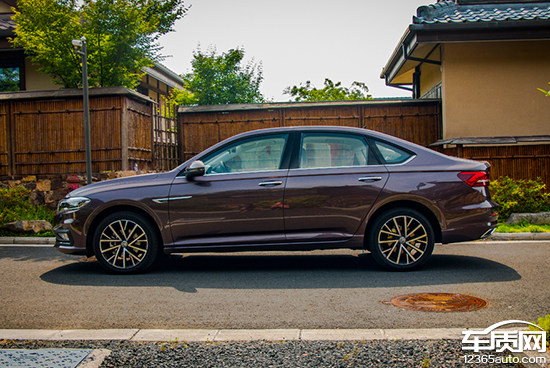 上汽大众全新朗逸上市 售11.59-16.29万元