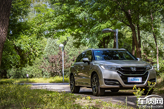 你的最佳选择?试驾2017款东风本田UR-V