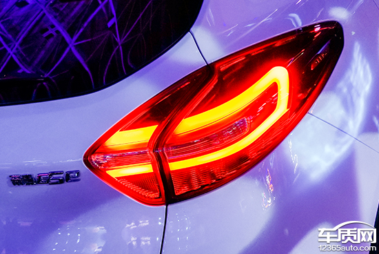 2018款吉利帝豪GSe上市 售11.98-14.58万元