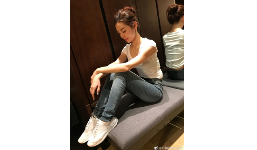 人称“小杨幂”的YY主播依然才艺双绝，气质秒杀本人