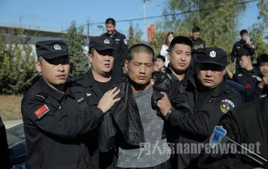 辽宁2名逃犯越狱两天后落网 两名辅警牺牲