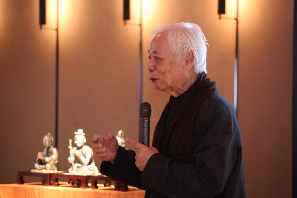 皇家雪兰莪“有教无类”系列精品雕塑北京首发