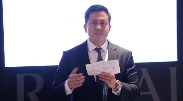 皇家雪兰莪“有教无类”系列精品雕塑北京首发