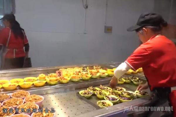 大学食堂推出外卖服务 网友：早该与时俱进了