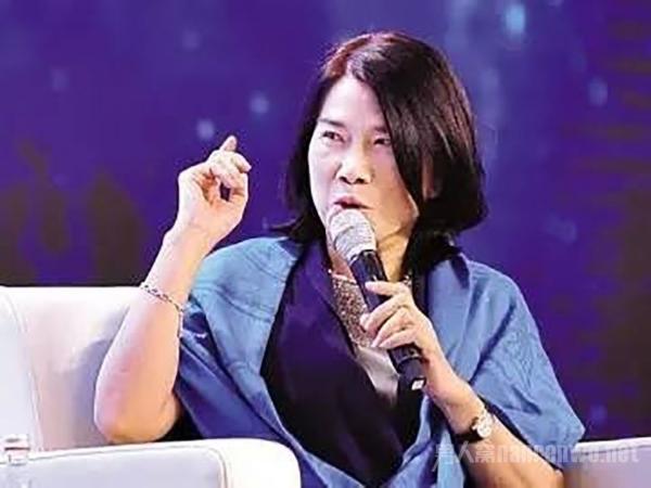 董明珠问鼎福布斯中国最杰出商界女性 商界铁娘子