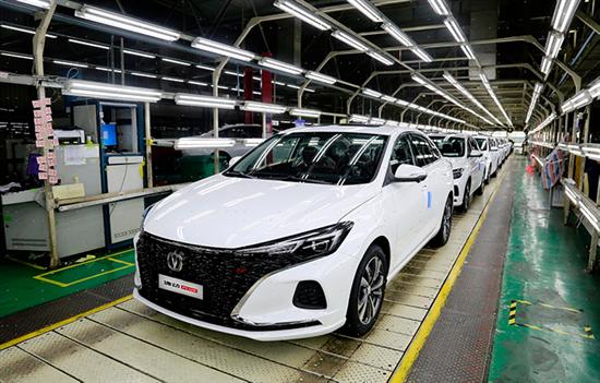 长安速度 首批“健康汽车”逸动PLUS量产下线