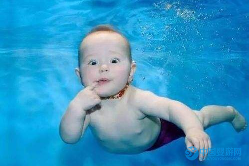 宝宝溺水的六大表现，家长一定要注意，急救措施不可少