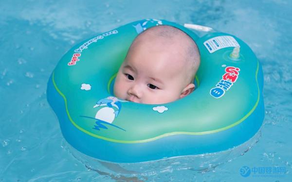 秋季婴儿游泳的正确打开方式，你了解多少