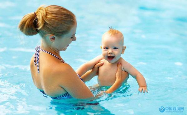 带宝宝去游泳需要带什么？很多妈妈都忽略了这一点