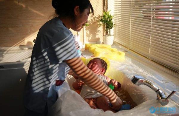 宝宝泡药浴可以预防诺如病毒吗？