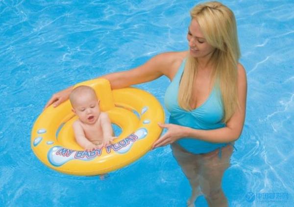 宝宝游泳后体温升高是怎么回事？