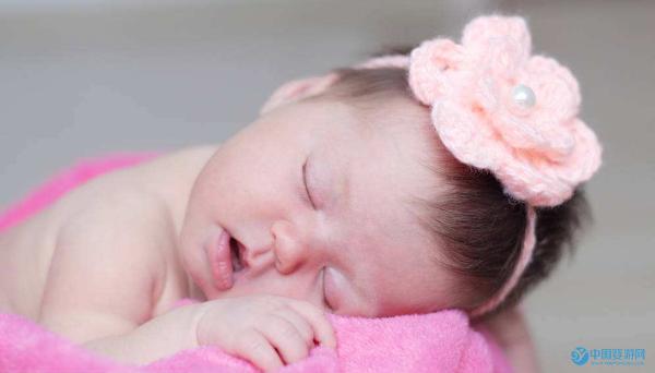 关于0-1岁宝宝睡眠时间标准，快来了解一下。
