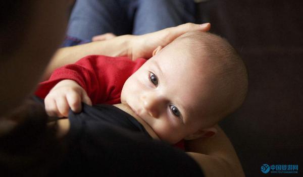 「宝宝吃饱」宝宝吃饱的五个信号，你读懂了吗？别再傻傻的给孩子喂奶了